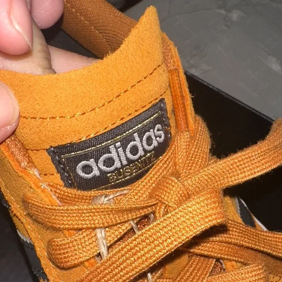 Adidas Orange and Black Skateboarding Shoes - Picture 5 of 8
